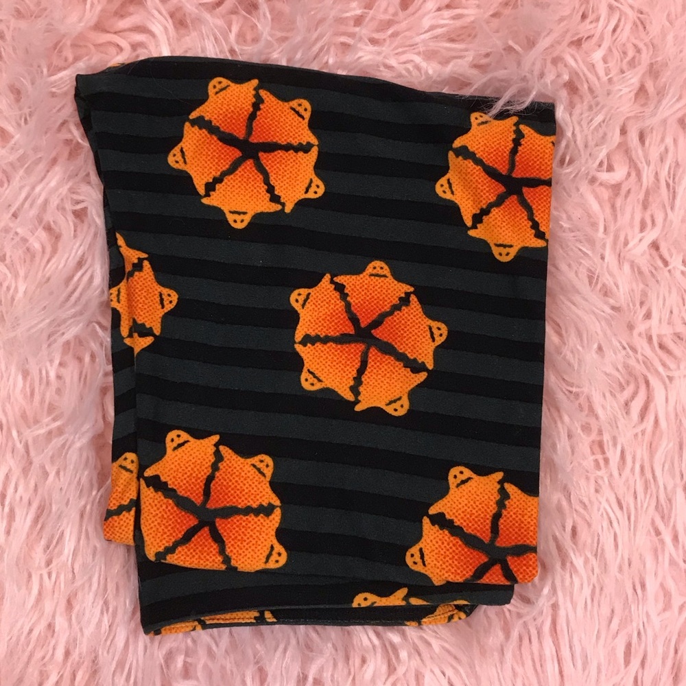 LuLaRoe NWOT Halloween OS (0-10) Leggings